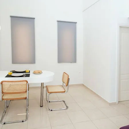 דירה 5th Floor Maisonette With Mountain View *